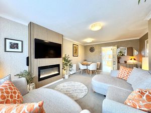 Photo 14- click for photo gallery